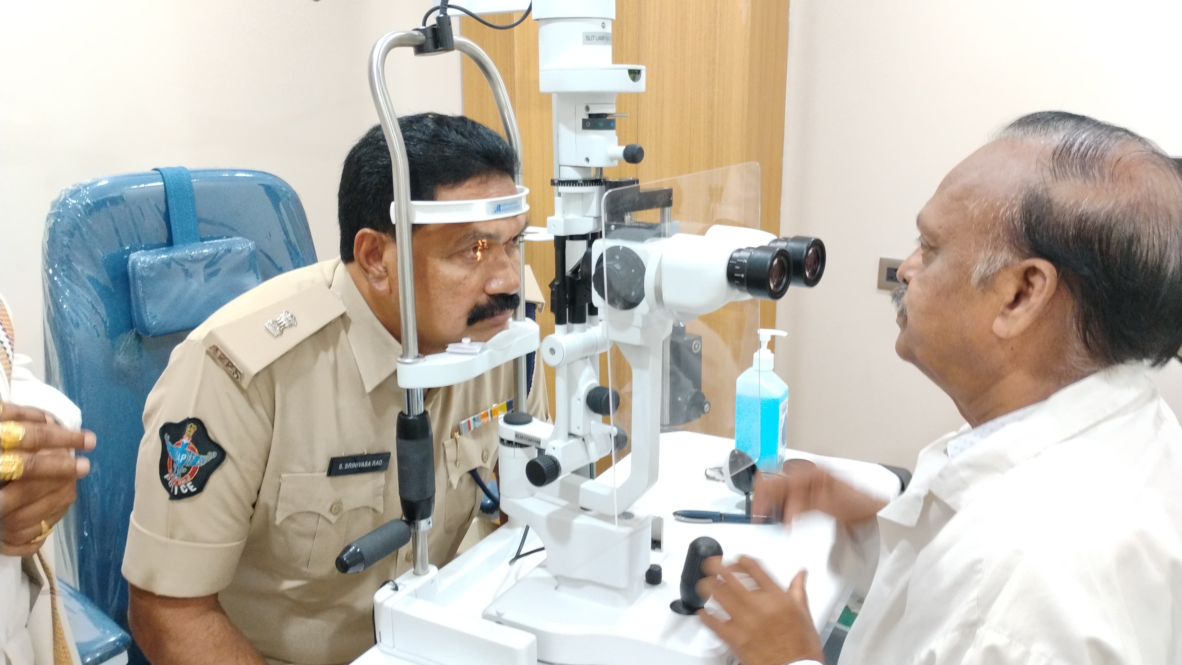 Free Eye Checks for Police Personnel